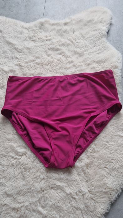 Fuksjowe majtki od stroju kąpielowego r. 46