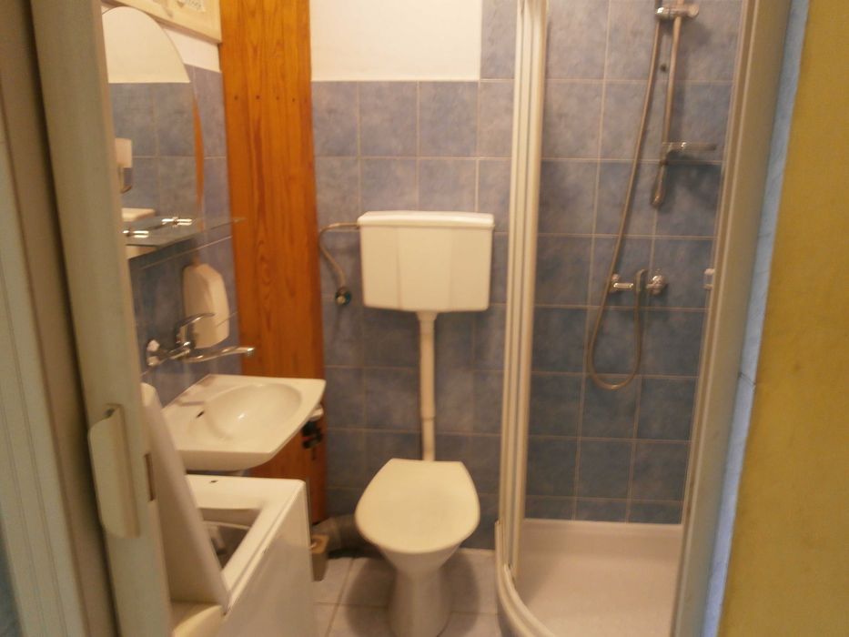 Wynajmę kawalerkę w Piastowie bardzo blisko stacji SKM  i autobusu