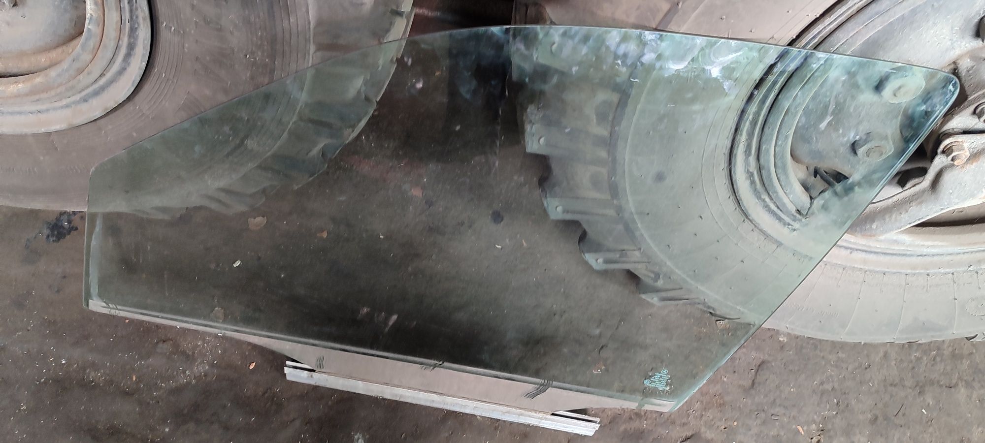 скло mersedes benz ml 163