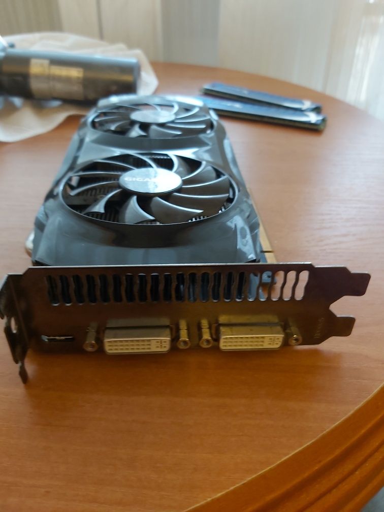 Karta graficzna Gigabyte GTX 460 768MB GV-N460OC-768I