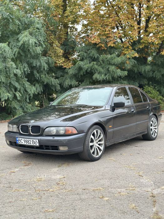 Продам BMW E39 2.5