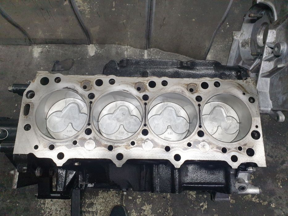 Блок в сборі 2.5tdi 4d56 Mitsubishi Pajero L200 Hyundai H100 Galloper