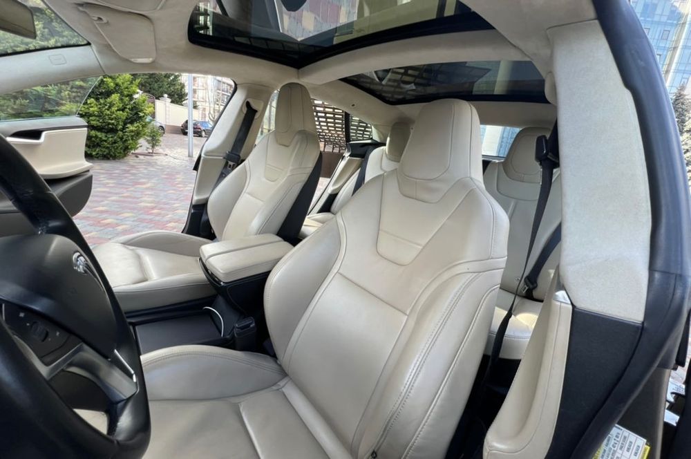 Продам Tesla Modes S