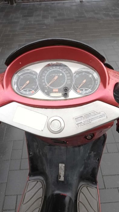Skuter 4takt Aprilla Leonardo sr125
