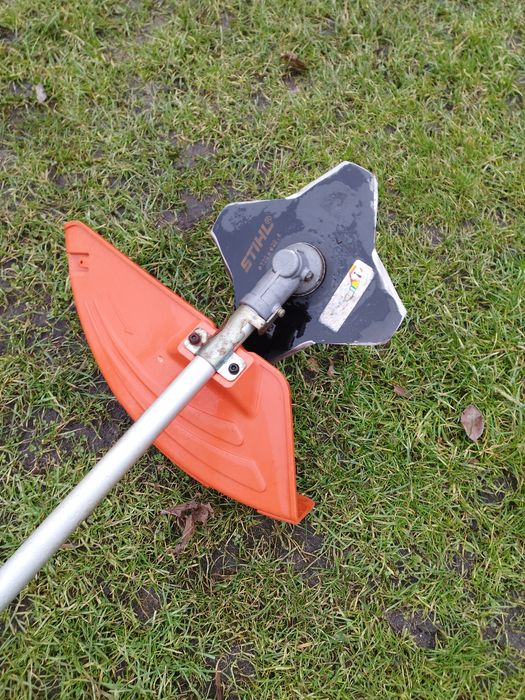 Kosa spalinowa Hitachi CG 25eus