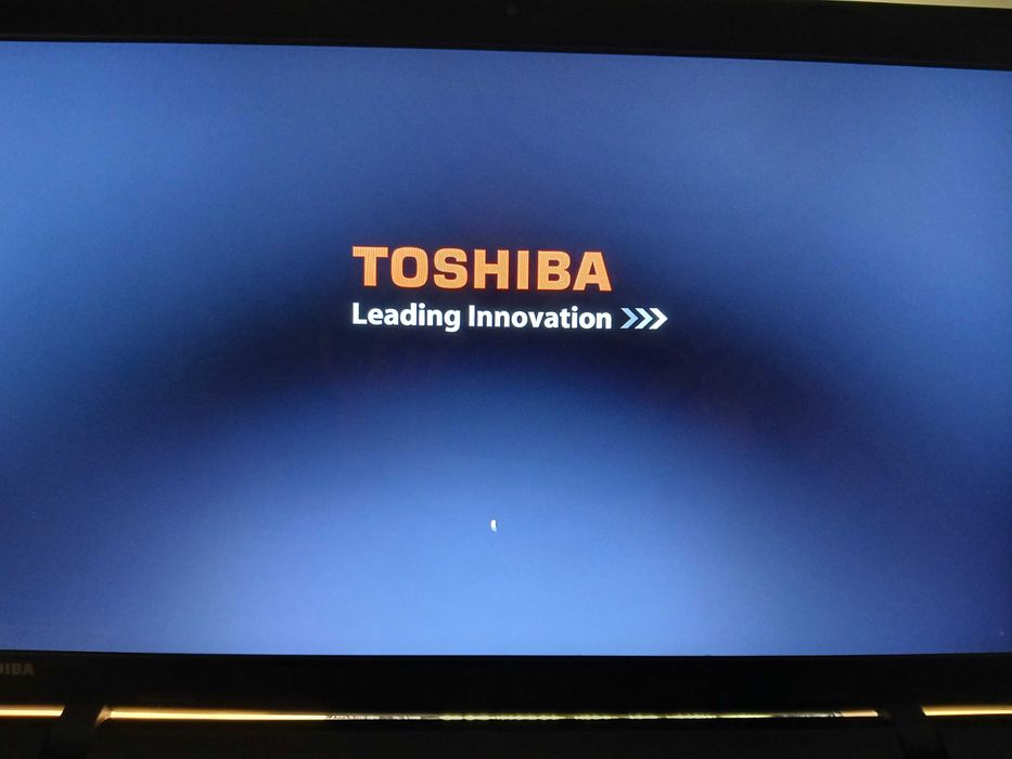 Notebook Toshiba 17"