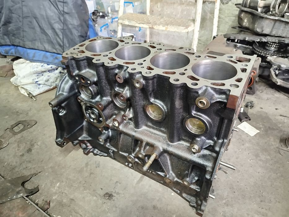 Двигун двигатель qr20 qr25 de  yd22eti yd22 yd25 xc90 2.4d5