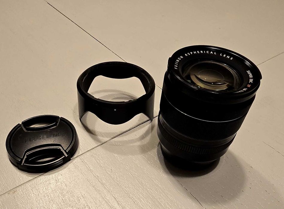 Lente Fuji como nova e flash