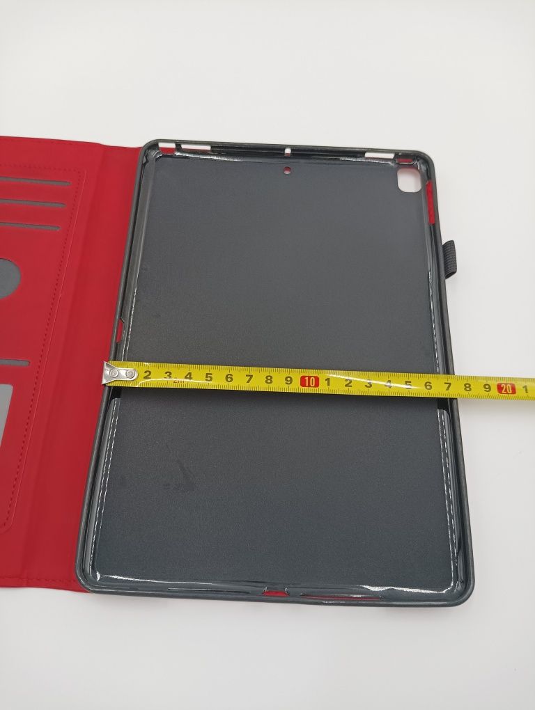 Etui ochronne z organizerem do iPad 10.2