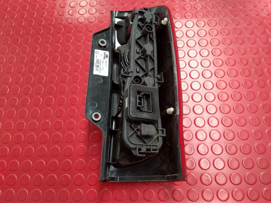 Farolim Tras Esquerdo [Fiat Fiorino (225_)]