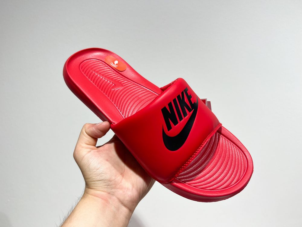 Тапочки Nike Victori One Slid CN9675-600