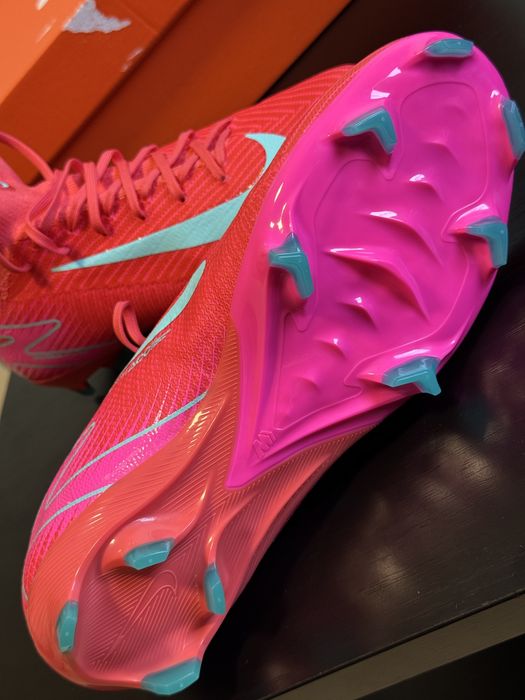Chuteira nike mercurial oficial topo de gama 41,5