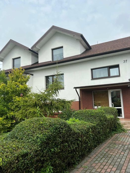 Dom dąbrowa zielona