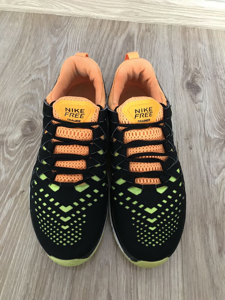 Nike Free Trainer 5.0 buty męskie do biegania 42,5