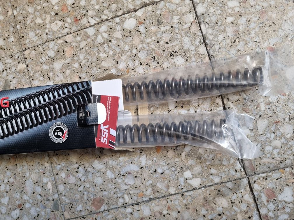Molas progressivas YSS para Harley Davison XLH 883/1200 de '86 a '05