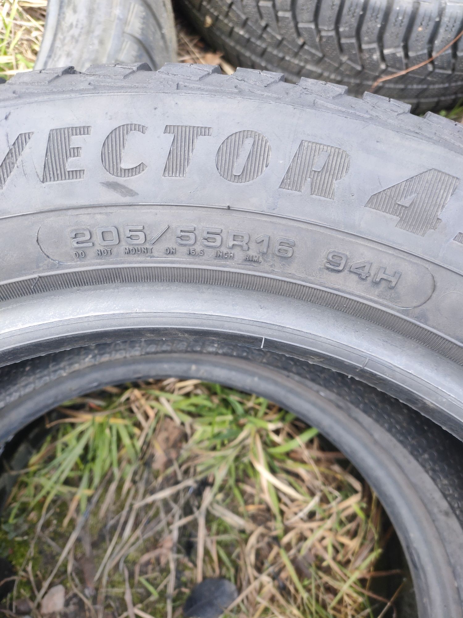 2x 205/55R16 GoodYear Vector4Season 2017r 7.5mm FAKTURA Gwarancja ADIG