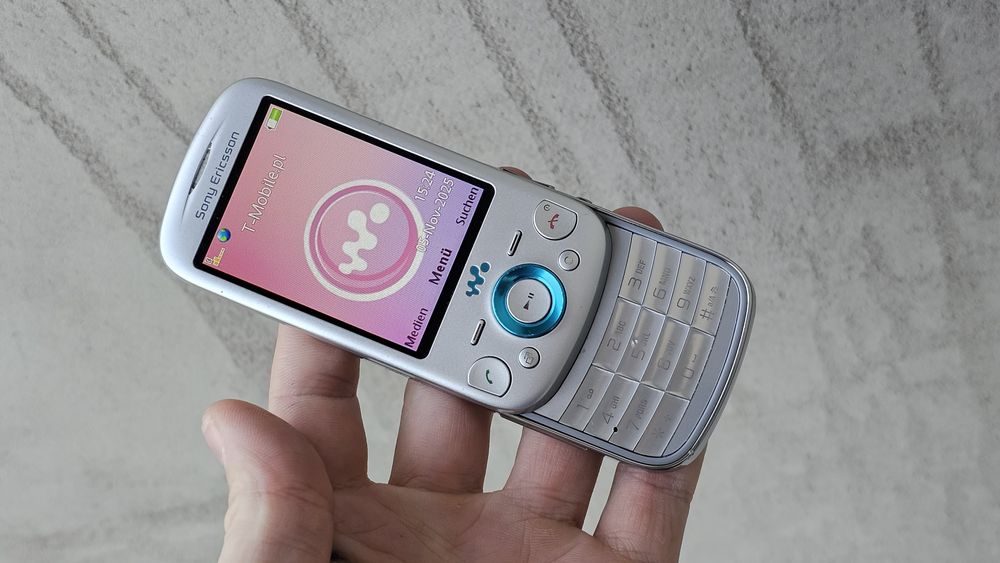 Sony Ericsson Zylo W20 bardzo ładny