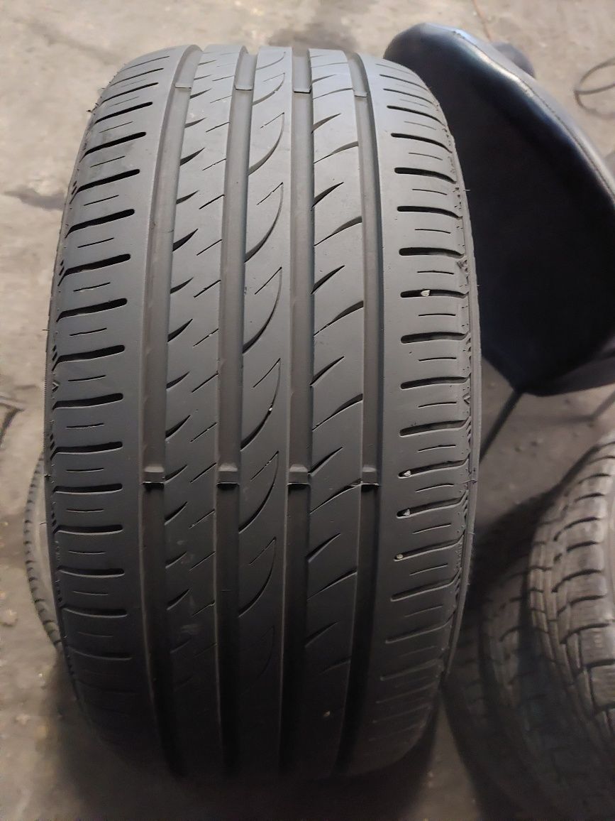 Opony 245/40 R18