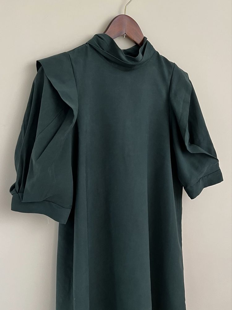 Zara butelkowozielona wiskozowa trapezowa sukienka mini 36 S