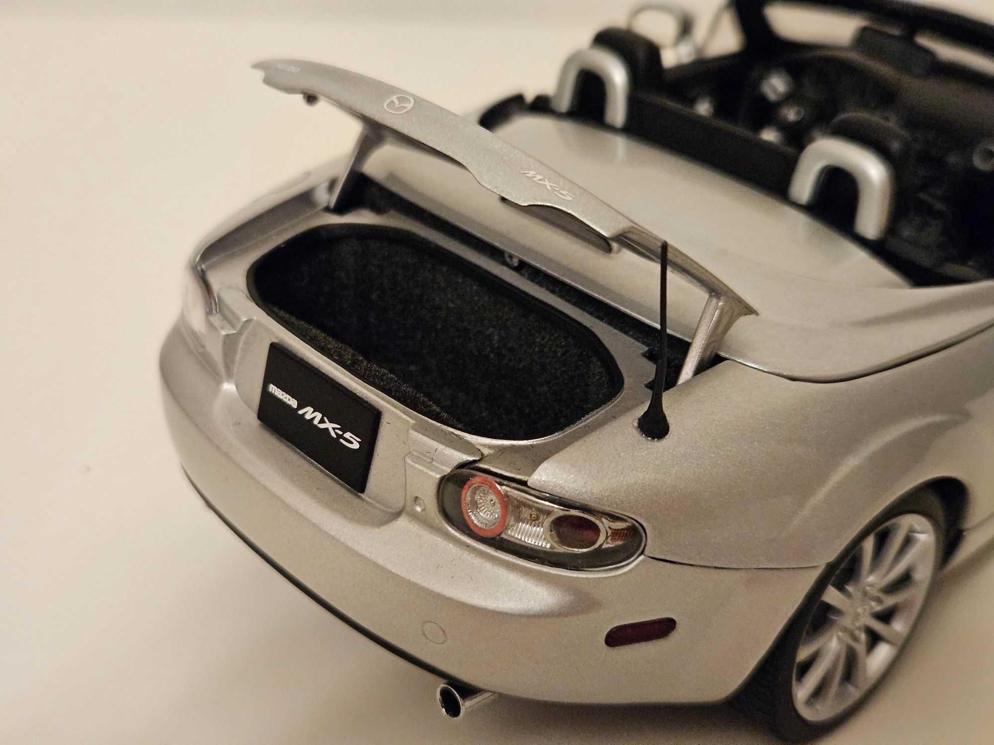Mazda MX-5 NC 1:18 AutoArt unikat! Składany dach!