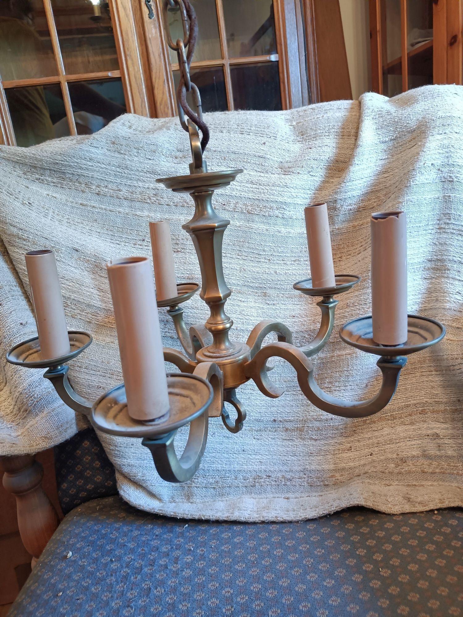 Mosiężna żyrandol, lampa