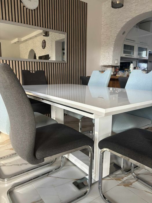 Stół biały laminowany do jadalni, salonu, kuchni