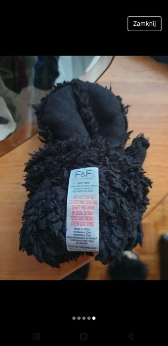 Czarne ciepłe rękawiczki