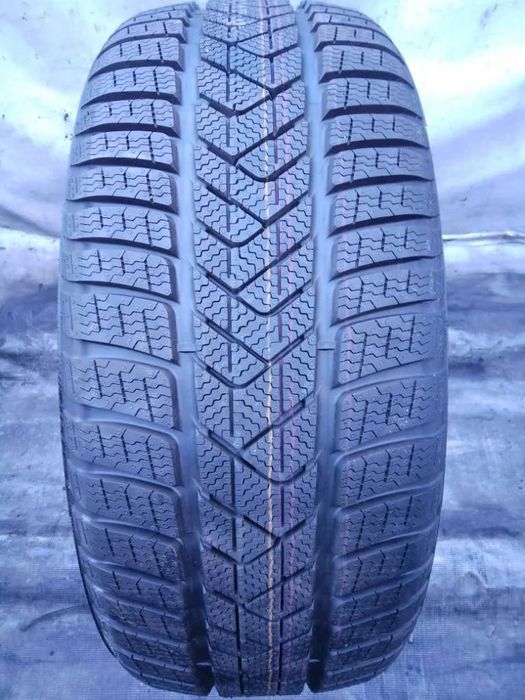Pirelli Winter Sottozero 3 225/45 R19 96H 2024