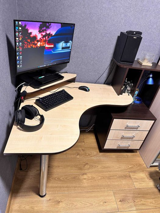 Кутовий стіл письмовий, ігровий