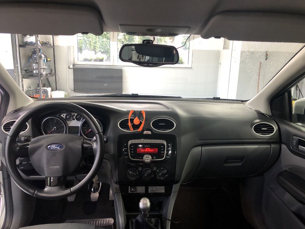 Ford Focus 1.6 115KM B+G 2009