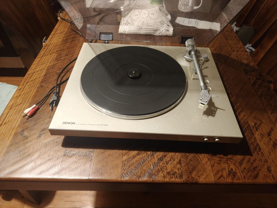 Odtwarzacz Denon DP-300F