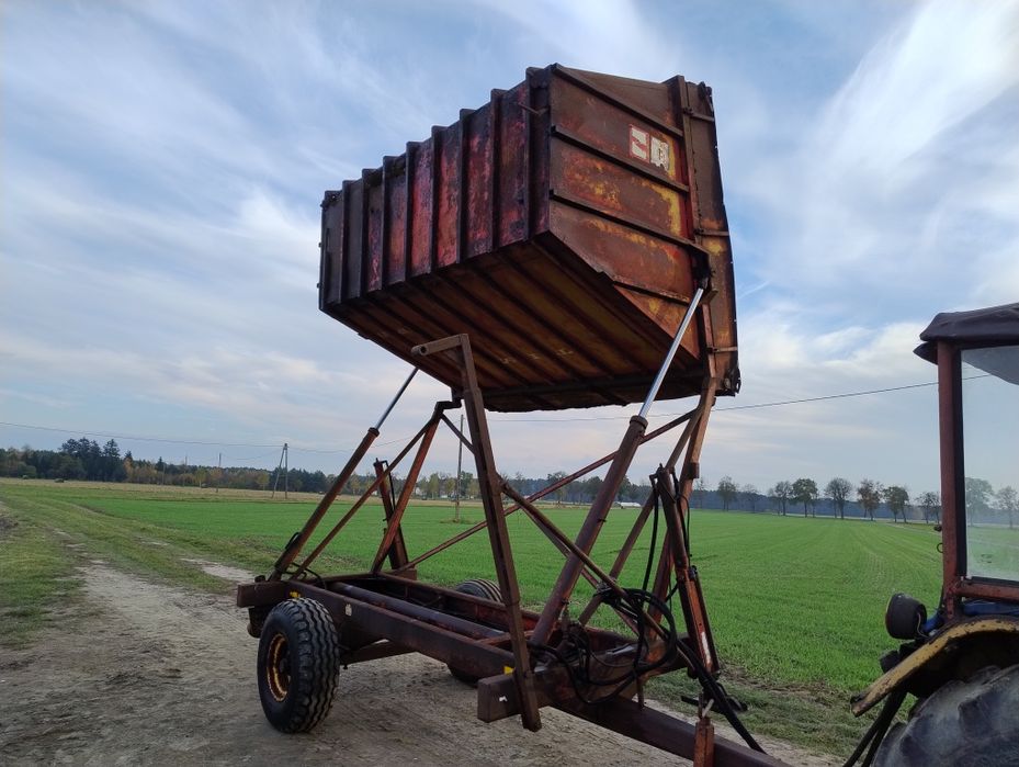 Przyczepa wywrotka wysokiego składowania