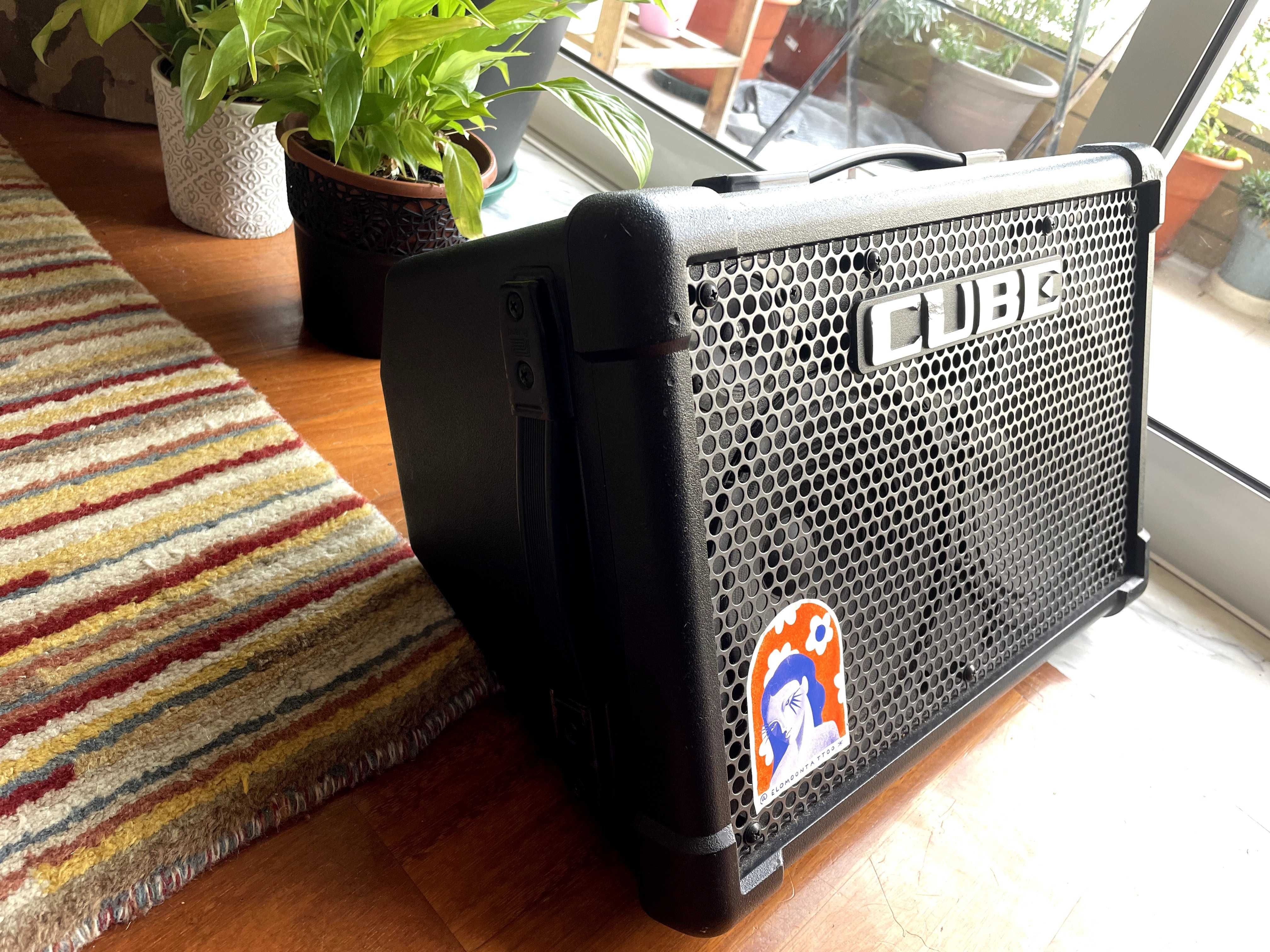 Roland Street Cube EX