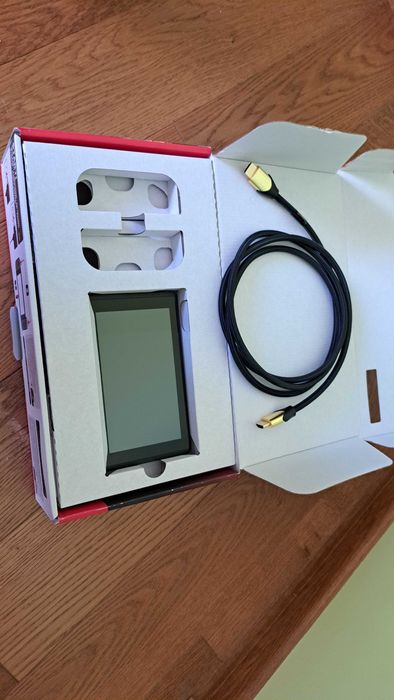 Nintendo Switch + Tony Hawk's Pro Skater 1+2