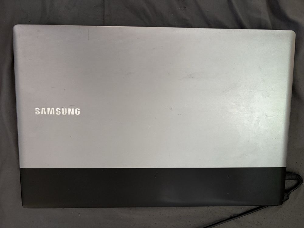 Laptopo Samsung rv511