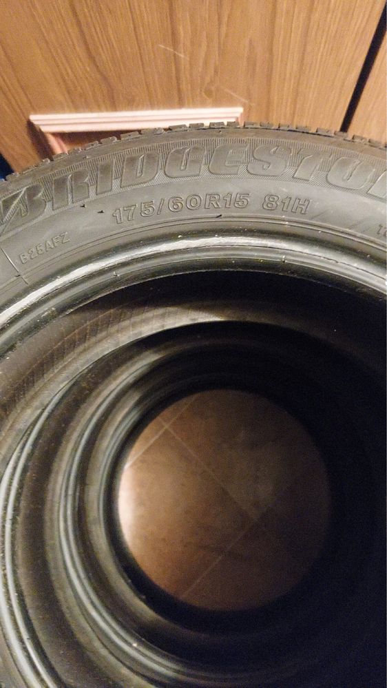 Opony letnie Bridgestone 175/60R15 81H