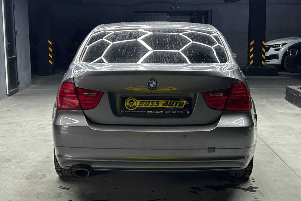 BMW 320 d 2011 року