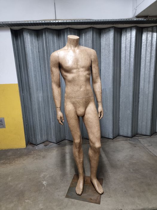 Manequim Homem forrado a papel mache