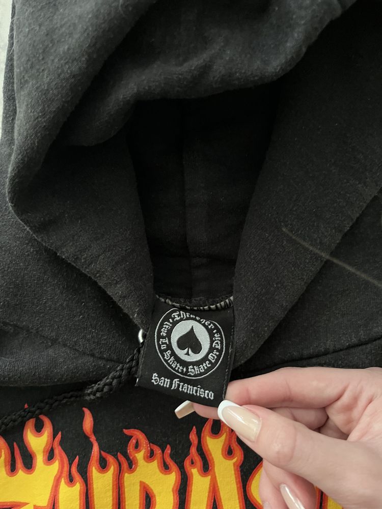 Худи thrasher.