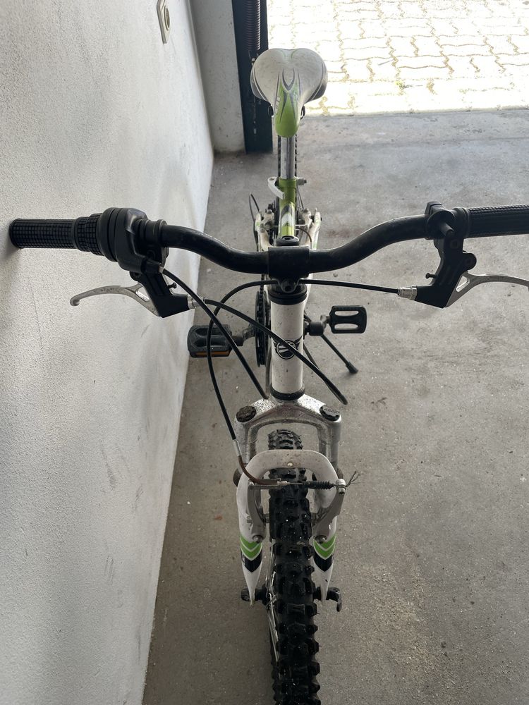 Bicicleta criança