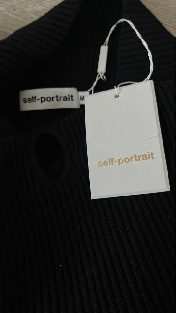 Self-portrait czarny sweterek z krótkim rękawem M nowy bufiaste rękawy