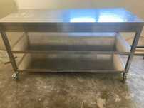 Bancada Trabalho Inox Eletrolux com Rodas e Prateleira 160x70x85cm