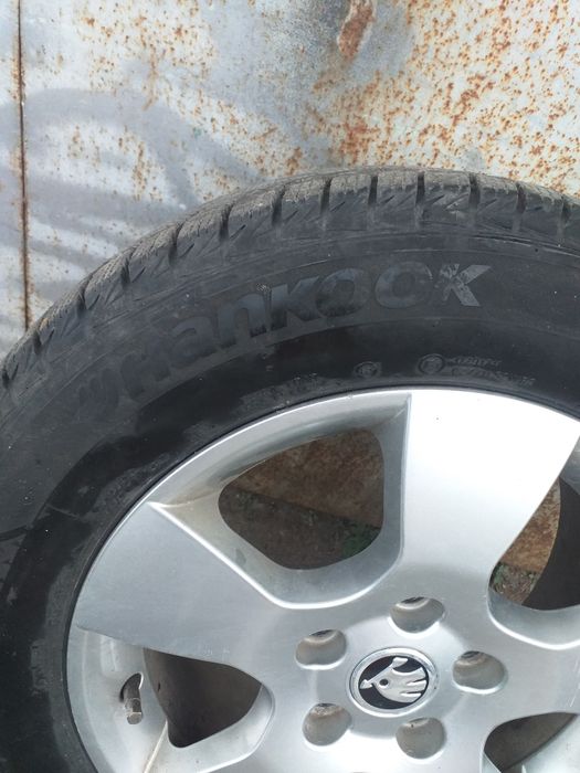 Оригінальні диски з резиною ШкодаA5,WV, Аudi, 5 112 р15
