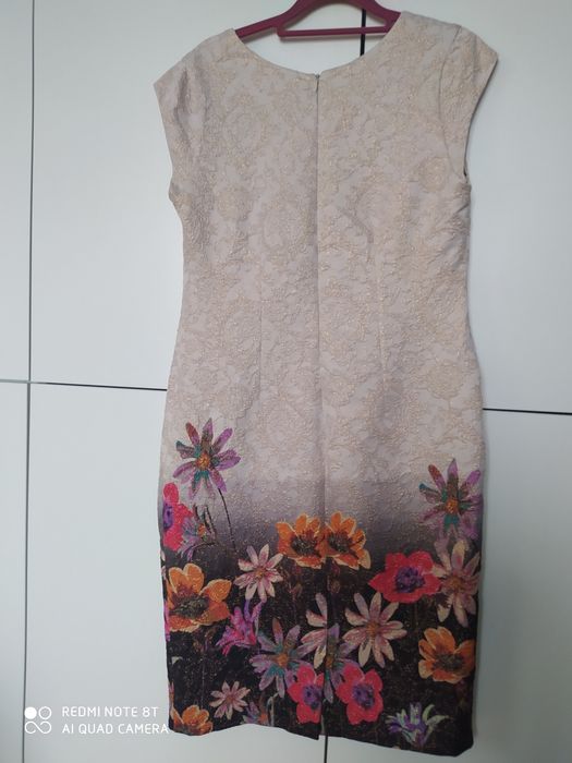 Sukienka w kwiaty, zamek na plecach, rozmiar Lr