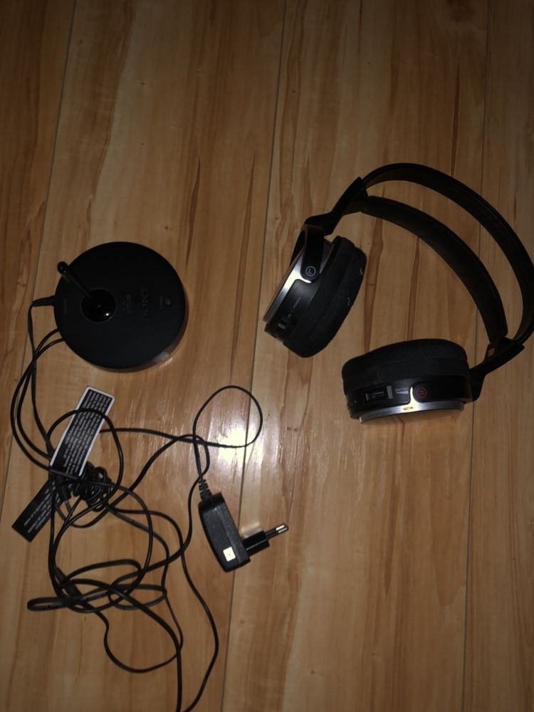 Słuchawki Sony MDRRF811RK bezprzewodowe czarne