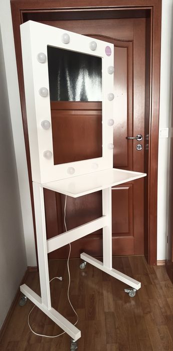 Lustro do makijazu stanowisko MUA z oswietleniem 42x62cm + krzeslo
