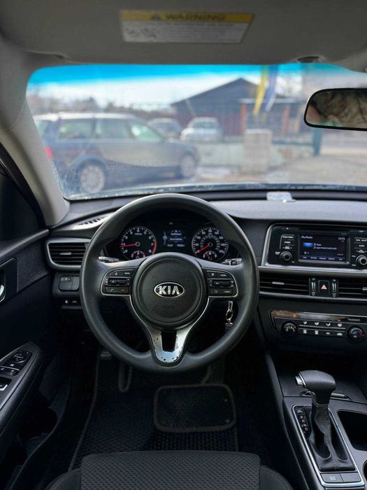 Автомобіль Kia Optima 2016