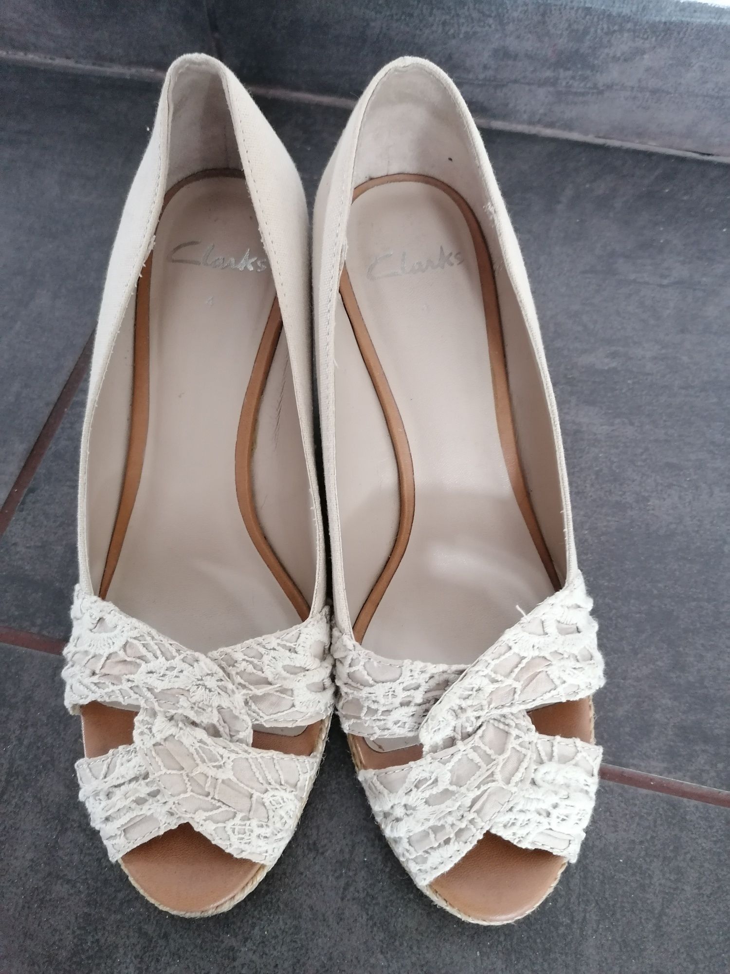 Clarks espadryle sandały botki koturn rozm. UK 4 EU 37 23,5 cm bdb