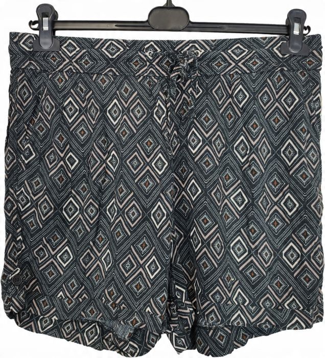 C&a wzorzyste krótkie spodenki idealne na lato 42