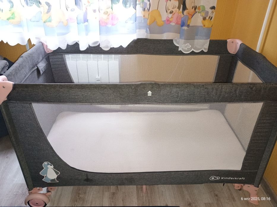 Łóżeczko dwupoziomowe turystyczne z materacem